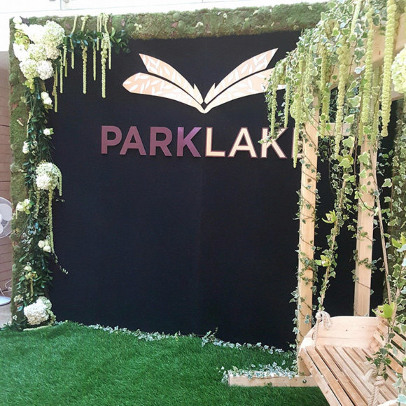 Photo corner Bucuresti - personalizat ParkLake - Pandorra