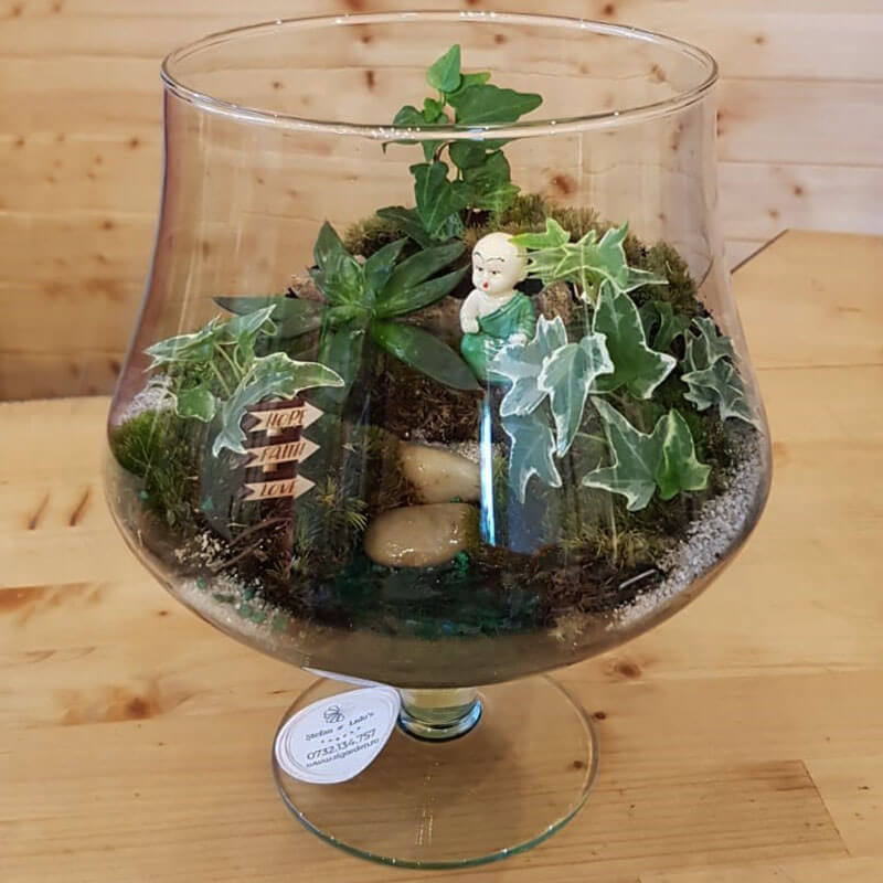 Stefan&-Lulu's-Garden-Terrariu-Hope-01